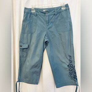 Dress Barn size 4 light blue cotton, Capri pants/embroidery on the leg